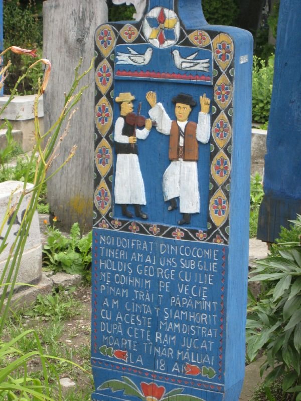 История оригинальных надгробий из разных стран мира